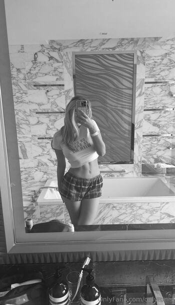 Antonia Ro / onlytonis nude photo #19