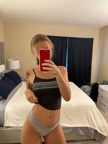 Cremedelpeac / peaches.free nude photo #40