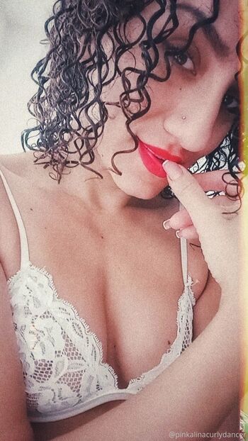 pinkalinacurlydancer nude photo #1