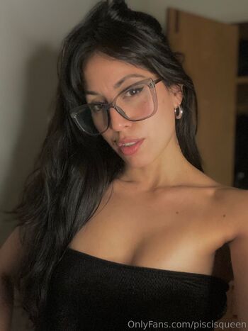 piscisqueen nude photo #3