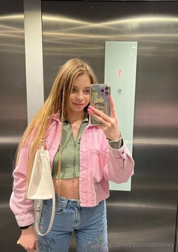 pppoisonnnivy nude photo #28