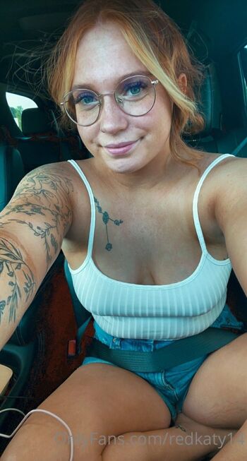 Kate / redkaty14 nude photo #3