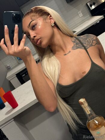 RielaRenee nude photo #16