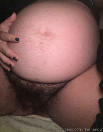river.snow nude photo #12