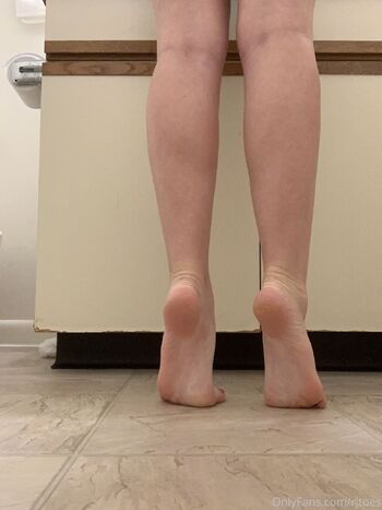rjtoes nude photo #12