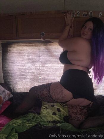 rosie1andonly nude photo #2