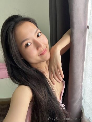 roxiefoxie3 nude photo #39