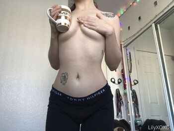 Lily Tho / saadlilthot nude photo #20