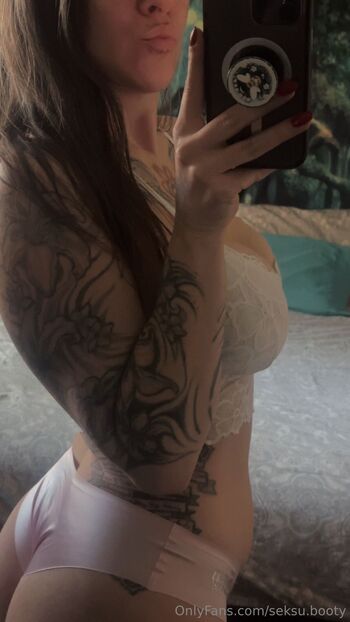 C.Nicol / seksu.booty nude photo #10