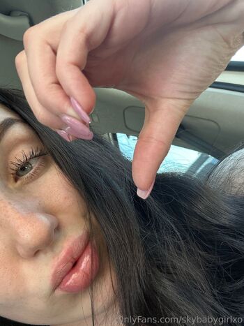 skybabygirlxo nude photo #11