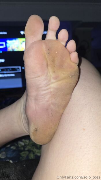 solo_toes nude photo #4