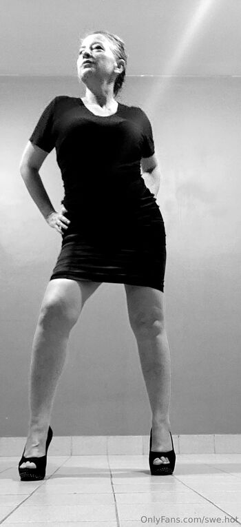Lil / swe.hot nude photo #13