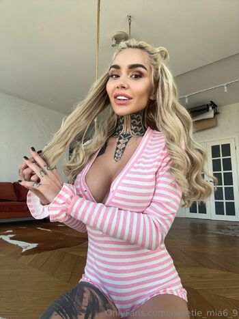 Baby Mia / sweetie_mia6_9 nude photo #2