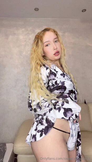 Eva / sweetwhisper18 nude photo #34