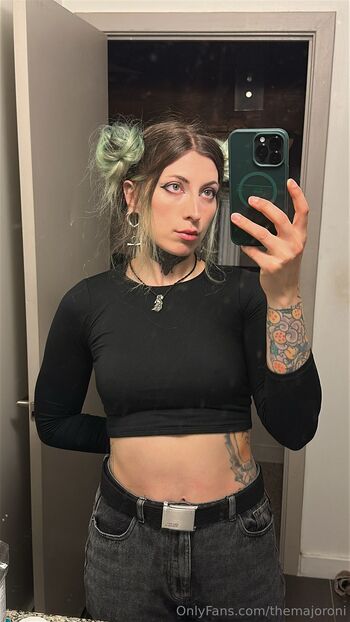 themajoroni nude photo #1