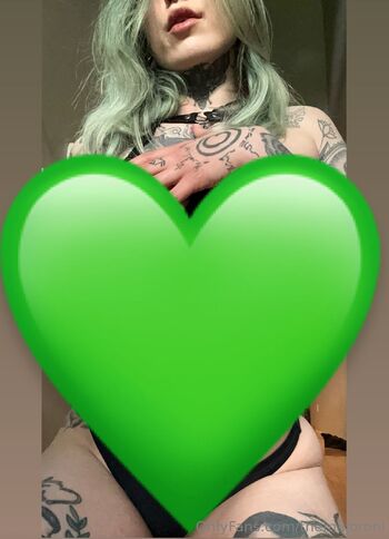 themajoroni nude photo #4