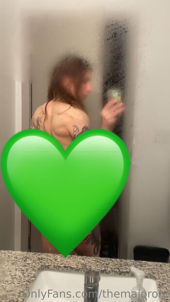 themajoroni nude photo #16