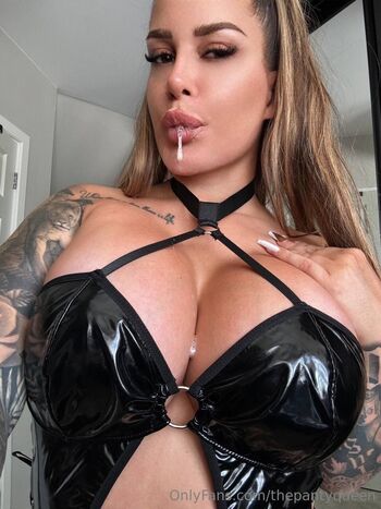 thepantyqueen nude photo #4