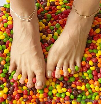tinkerbells.toes nude photo #16