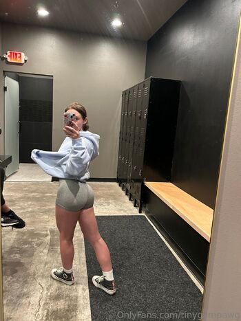 Yours Truly / tinygympawg nude photo #38