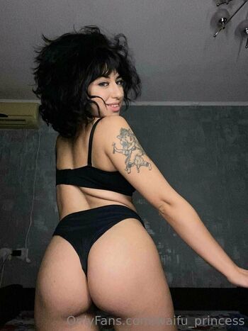 Big Titty Goth GF / waifu_princess nude photo #3