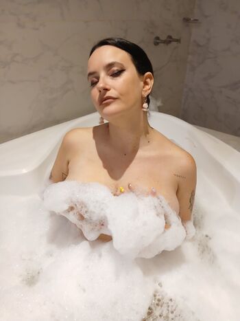 C A M I L A BEST TITS IN O / waking_queen nude photo #33