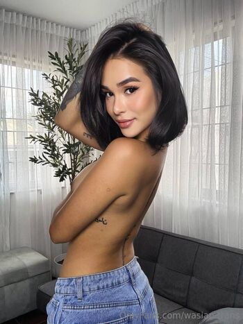 Janna Tsuki / wasian.trans nude photo #1