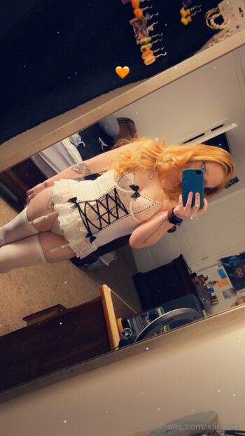 Kayl / xlil.redx nude photo #1