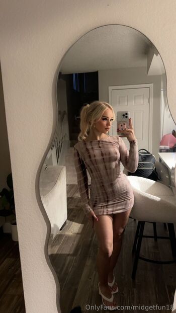ELLIE / xo.ellie nude photo #5