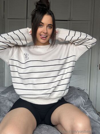 YOUR GF YASMIN / yasbakervip nude photo #14