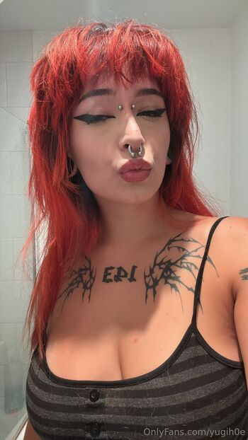 yugih0e nude photo #23
