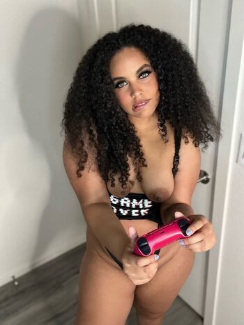 ZELORI - BREED ME / zelori nude photo #5