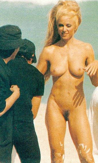 Madonnas daughter nude