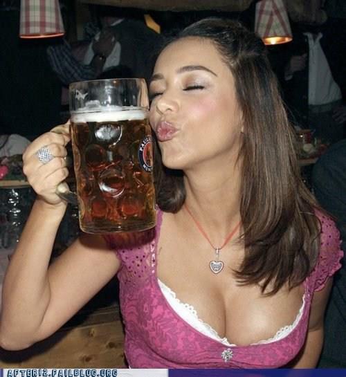 Sexy Oktoberfest Beer Girl - Hot girl drinking beer | TubeZZZ Porn Photos