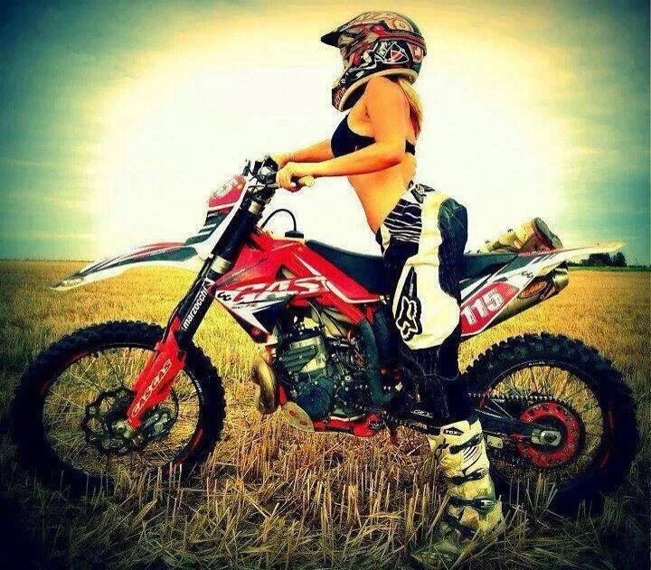 Naked Babes On Dirtbikes Pics