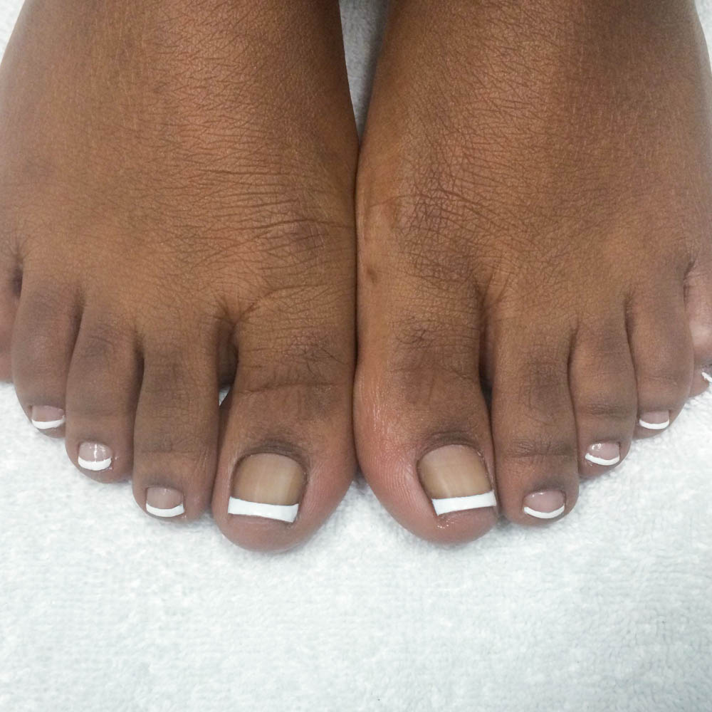 Ebony Giantess Feet Crush