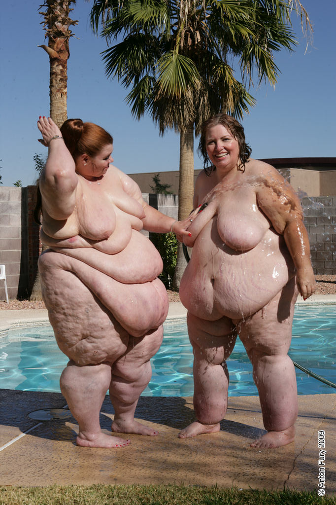 Super fat naked chicks