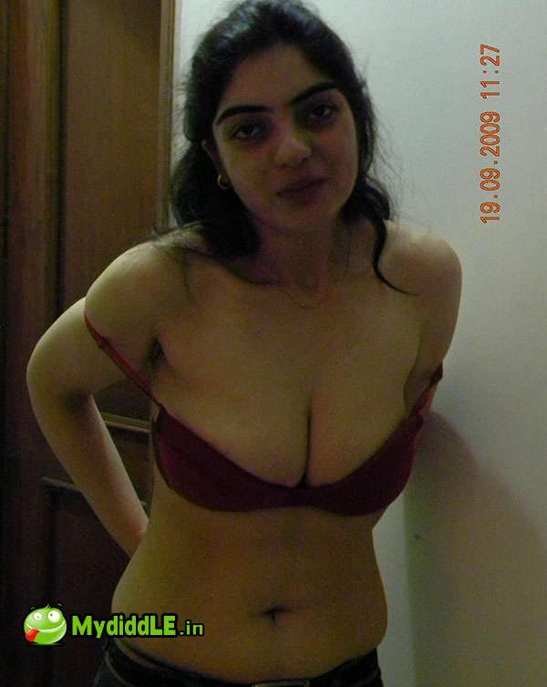 Naked Girls Kashmiri - Kashmiri girls nude pics | TubeZZZ Porn Photos