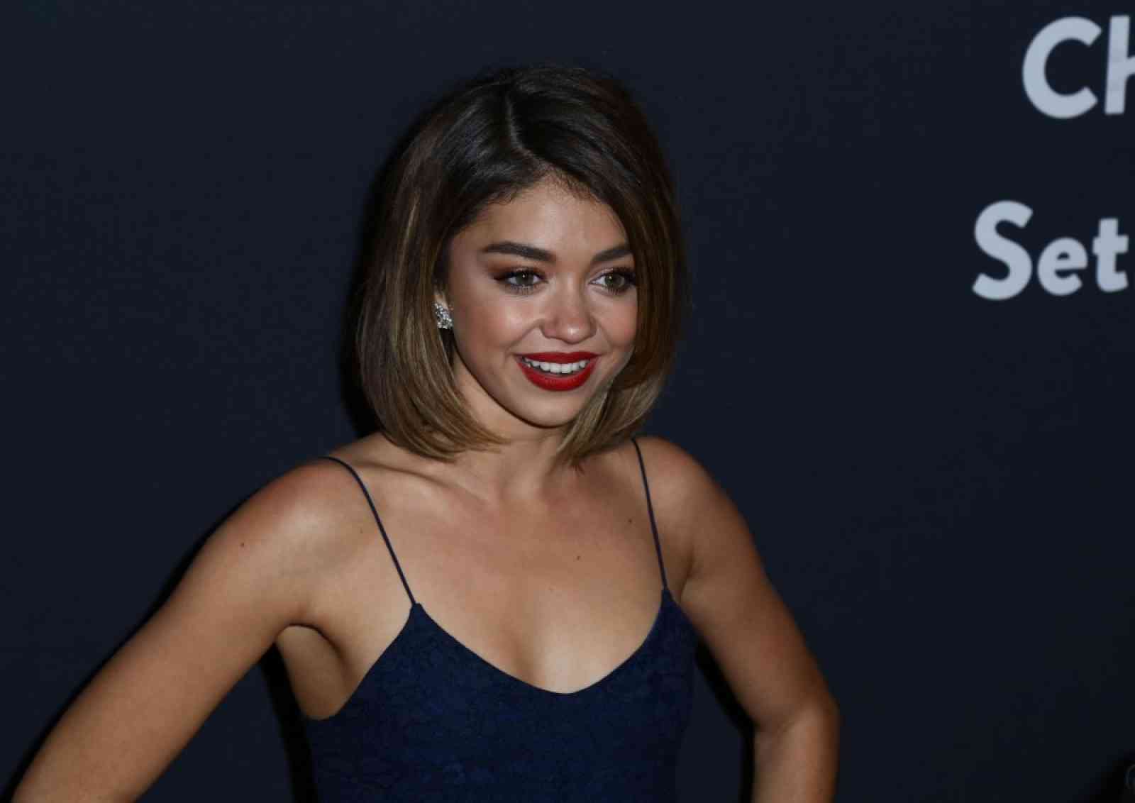 Sarah Hyland Fakes