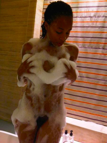 Khanyi Mbauporn - Khanyi mbau nude pics | TubeZZZ Porn Photos