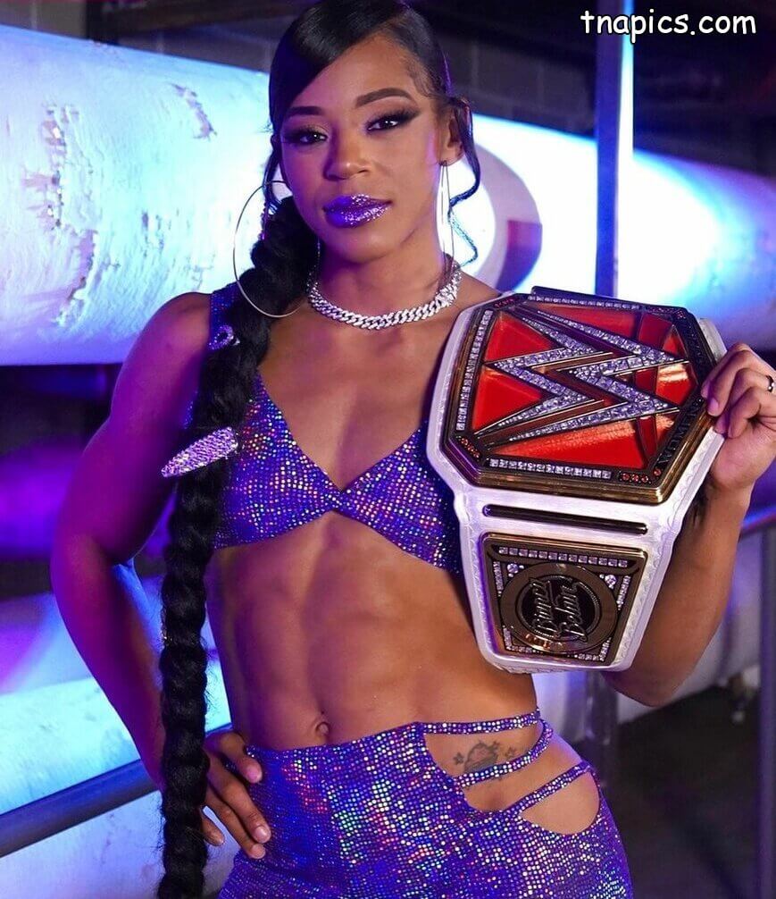 Bianca Belair Nude 17