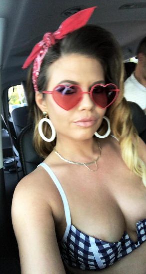 Chanel West Coast tit slip