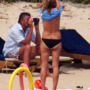 Heidi Klum ass in bikini