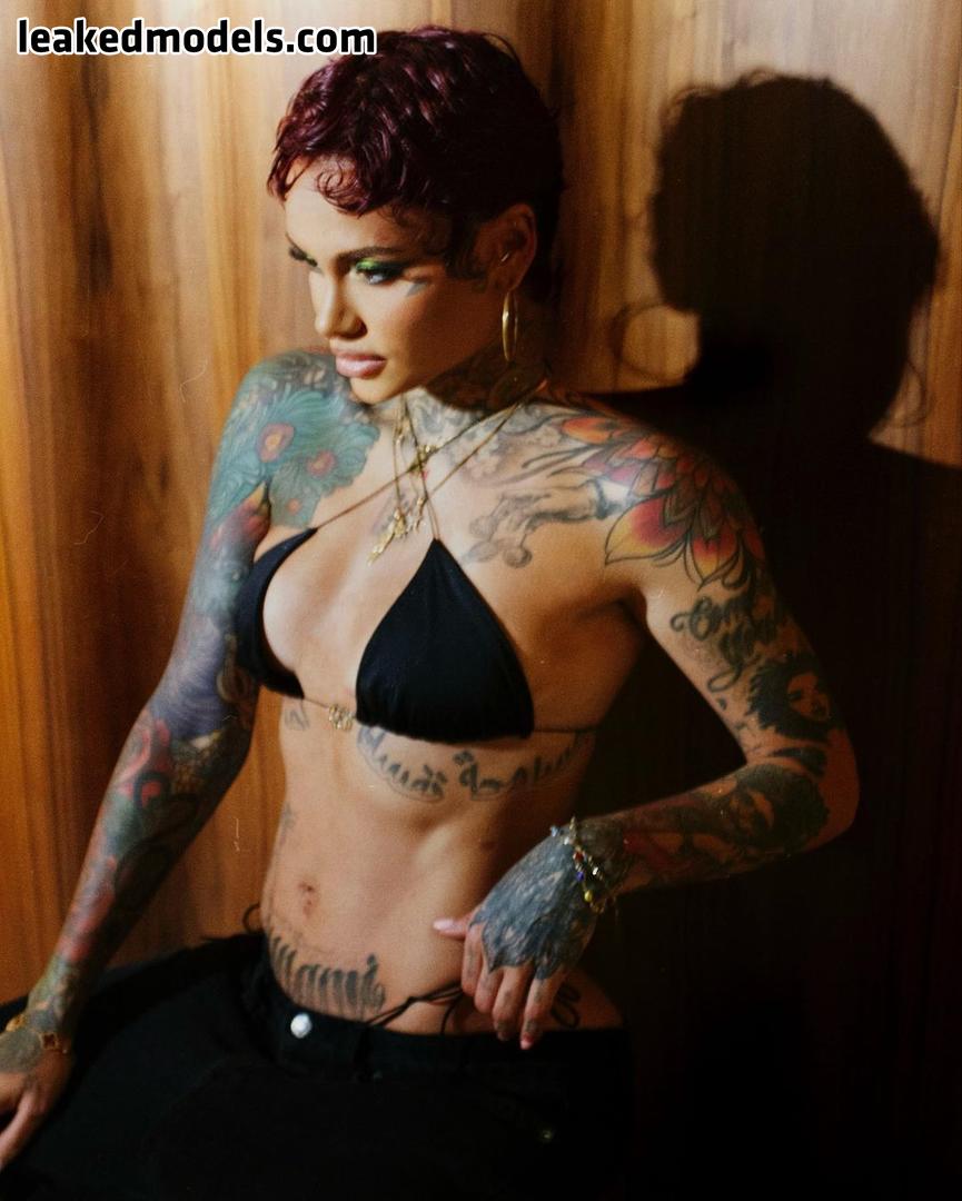 Kehlani Naked 8