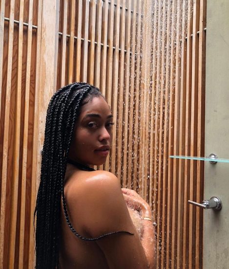 Jordyn Woods nude boobs