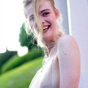 Elle Fanning nude tits