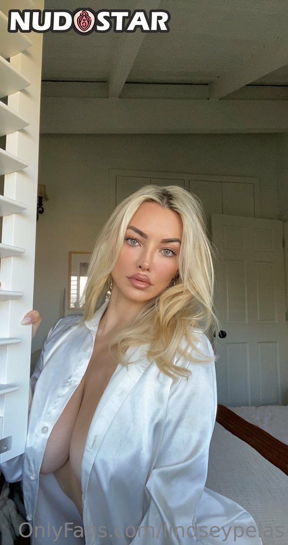 Lindseypelas Leaked Photo 34