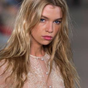 Stella Maxwell boobs close up on runway on fashion week milan