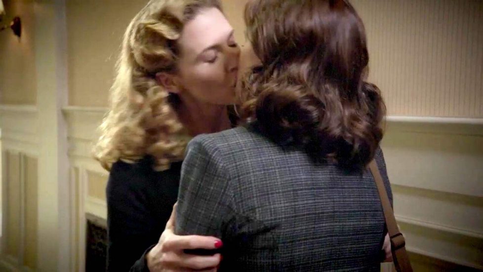 Hayley Atwell lesbian wet kiss