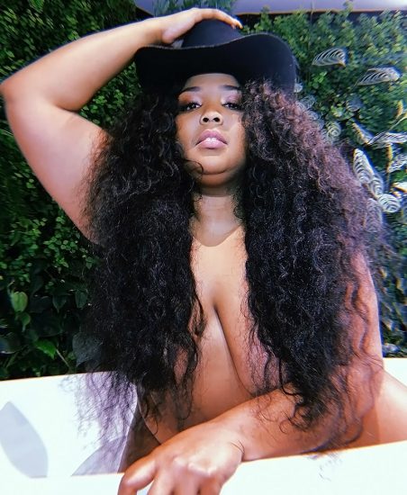 lizzo topless